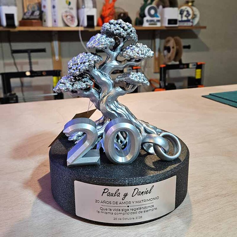 Reconocimiento premium personalizado para aniversario de matrimonio, ideal para celebrar bodas de plata, bodas de oro y años de amor compartidos.